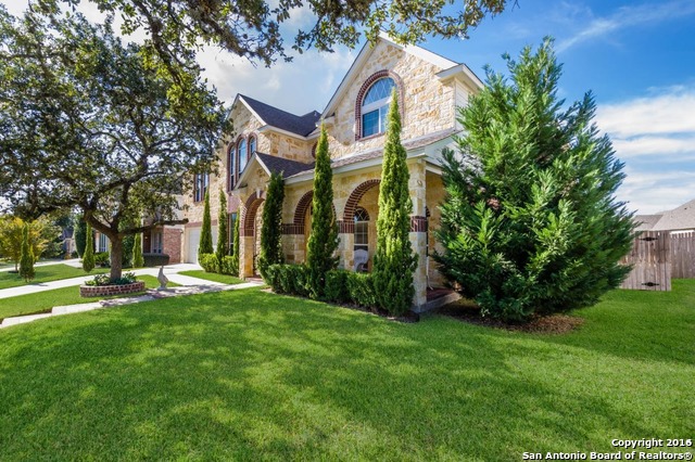 815 Steubing Oaks San Antonio, TX 78258