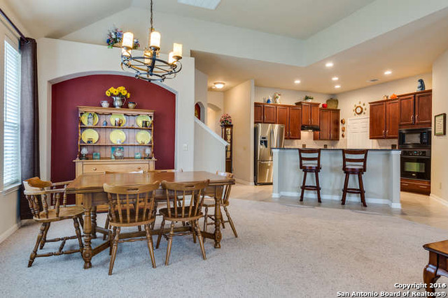 407 Highland Hl