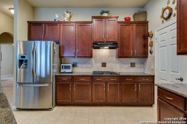 407 Highland Hl