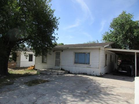 1127 W Hackberry Ave