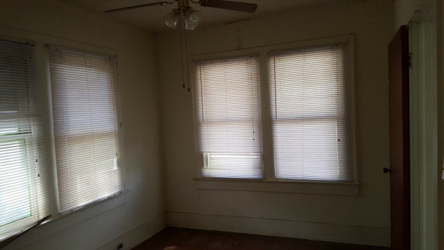 1124 S Texas Ave