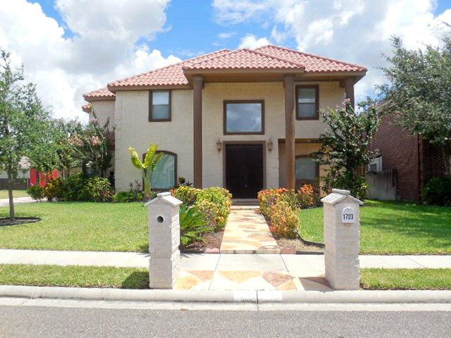 1703 Stonegate Dr