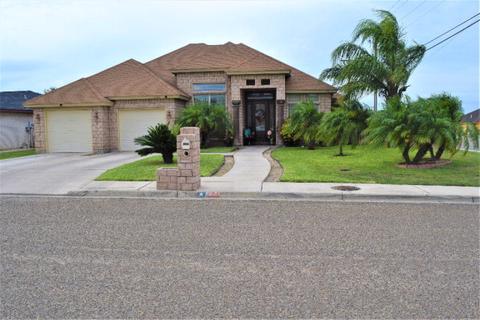 4202 Crisantema St