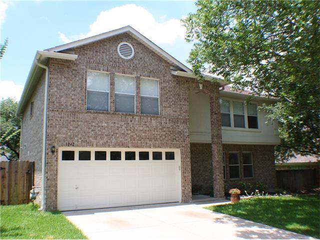 1742 Star Light Cir