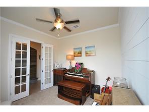 1235 Rowan Dr