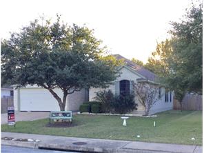 807 Riverway Ln
