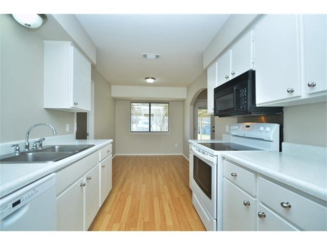 1105 Green Meadow Dr