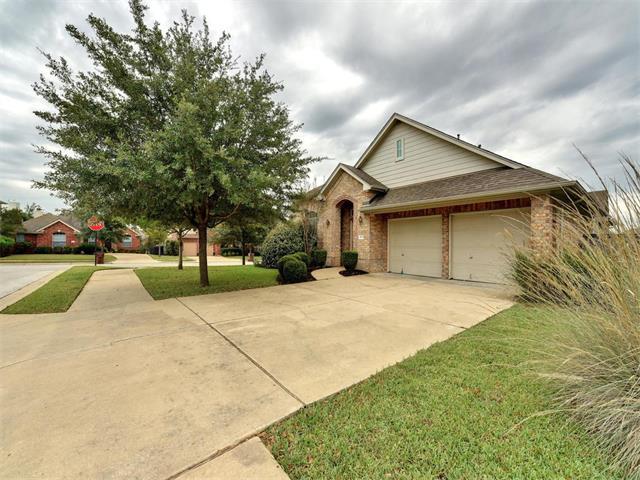 3732 Eagles Nest St
