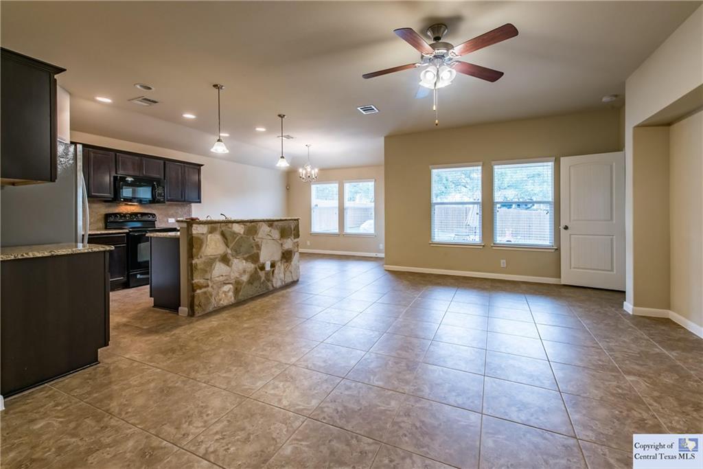 2030 Ridge View Dr