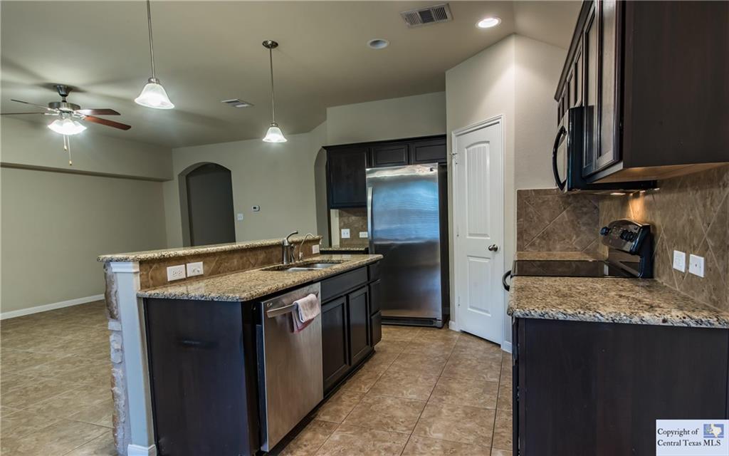 2030 Ridge View Dr