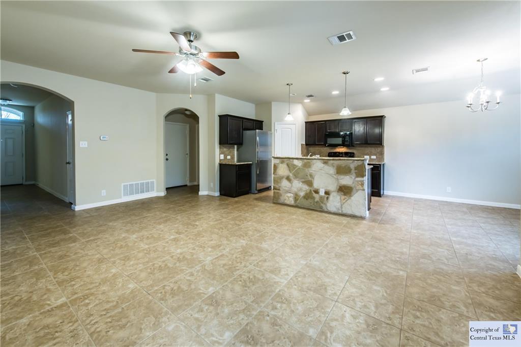 2030 Ridge View Dr