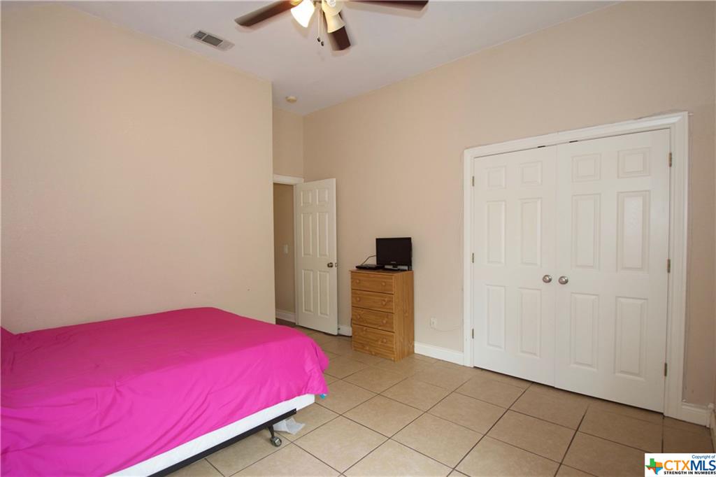 921 Willow Crk