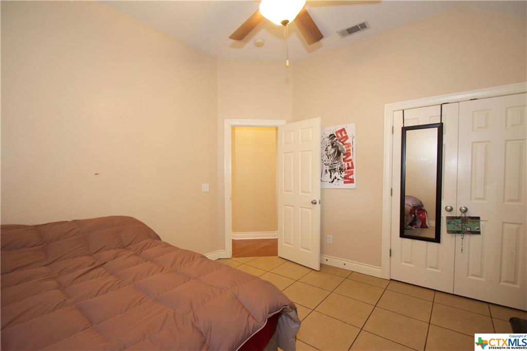 921 Willow Crk