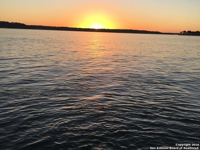 171 Lake Gln