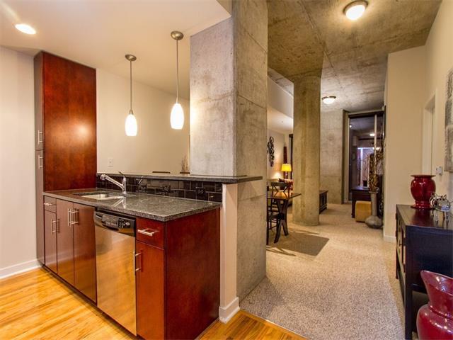 800 Brazos St #804