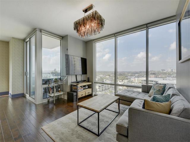 300 Bowie St #1807