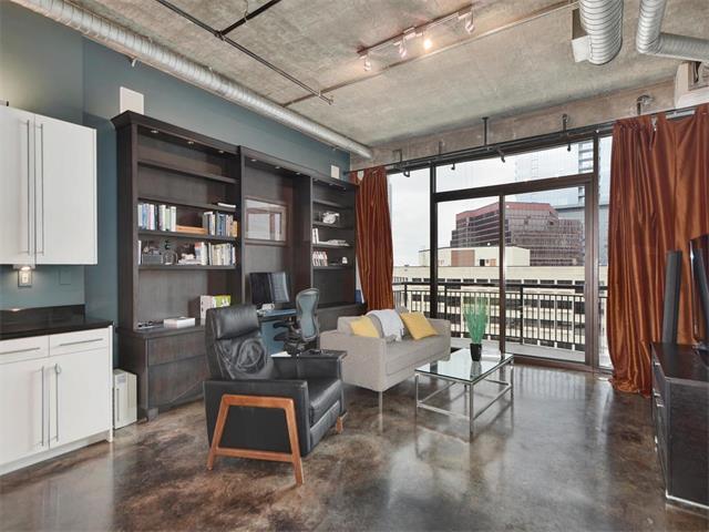 300 Bowie St #1807