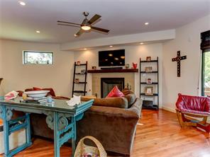 1909 W 30th St Austin, TX 78703