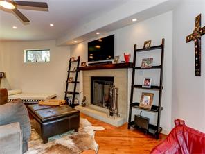 1909 W 30th St Austin, TX 78703