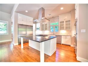For Sale: 914 Post Oak St Austin, TX 78704