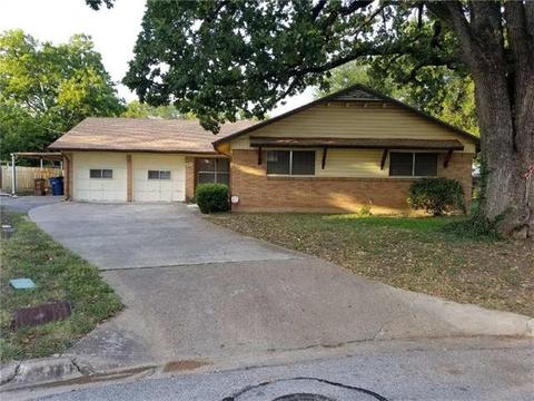 5303 Westminster Dr