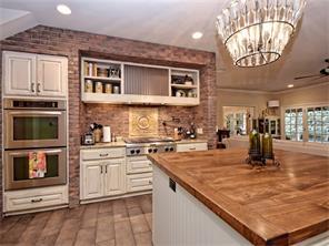 4213 Deepwoods Dr
