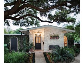 3901 Balcones Dr