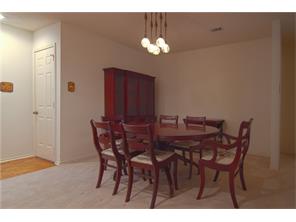 3828 Williamsburg Cir