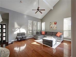 4501 Autumnleaf Holw