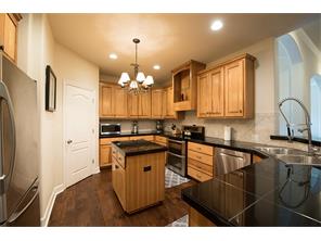 For Sale: 5010 Pryor Ln Austin, TX 78734