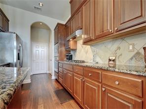 For Sale: 7800 Southwest Pkwy #APT 2011 Austin, TX 78735