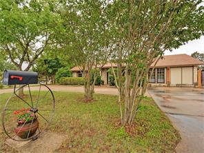6903 Chinook Dr, Austin TX 78736