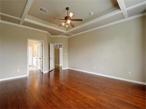 120 Eaton Ln