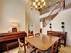 12 Torrington Ln, Austin TX 78738
