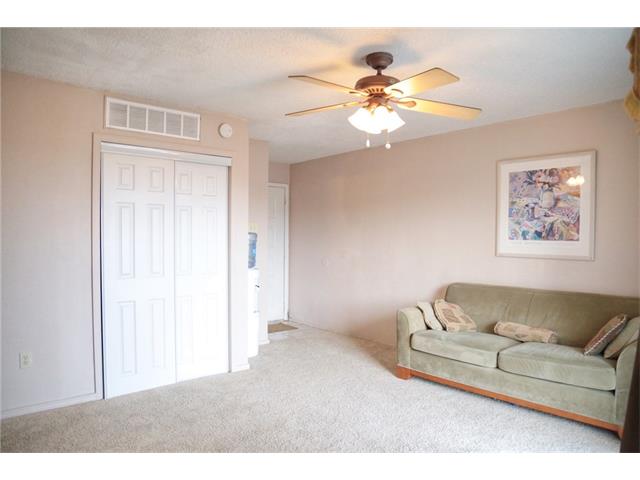 115 Elizabeth Dr