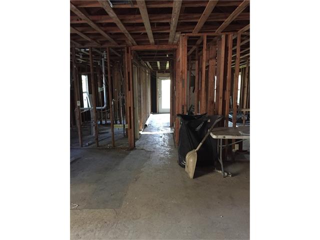 4607 Goliad Ln