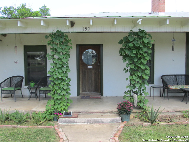 For Sale: 152 County Road 422 Hondo, TX 78861