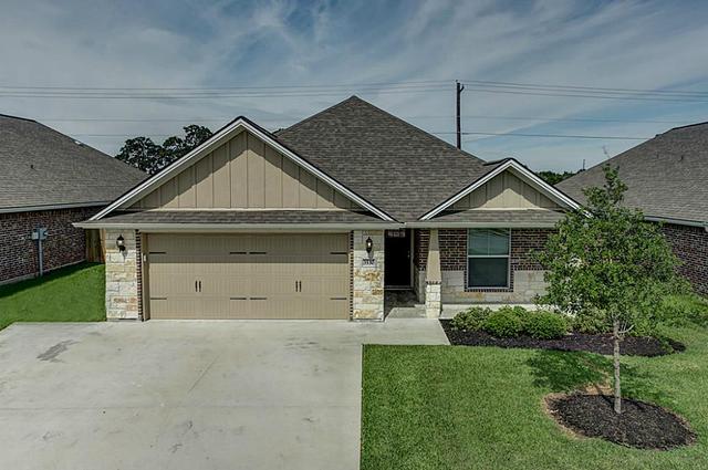 1082 Shady Cir