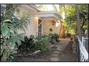 707 NE 1st St