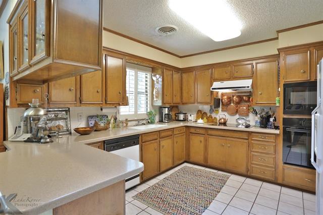For Sale: 12 Bay Water Dr Abilene, TX 79602