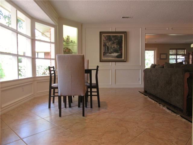 2133 Woodridge Dr