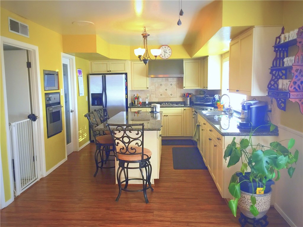 5809 Vista Clara Dr