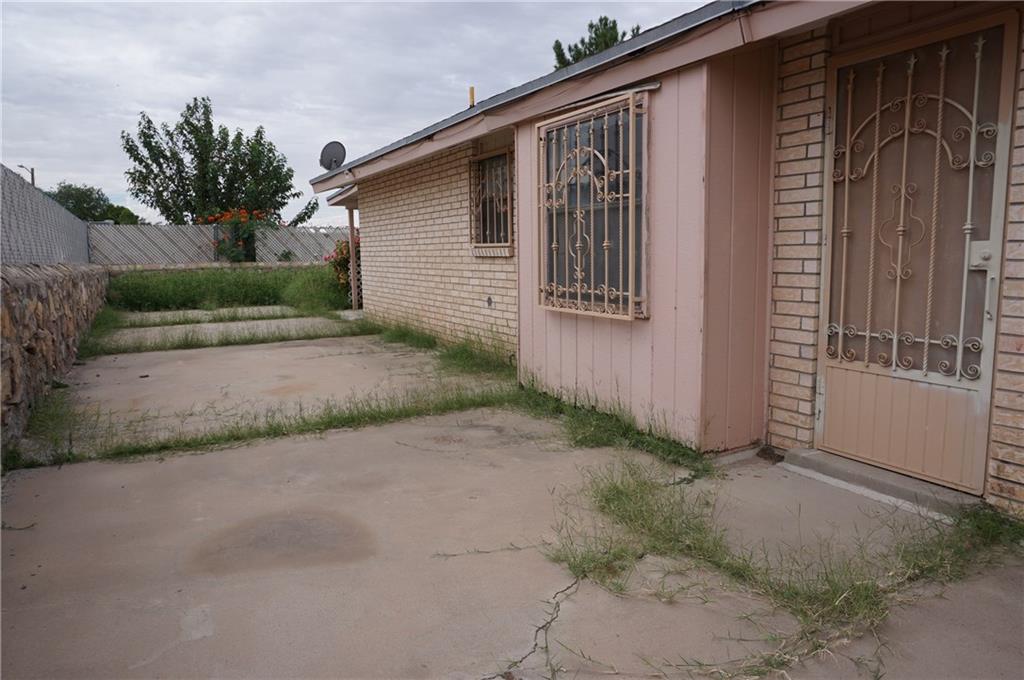 10209 Blackwood Ave