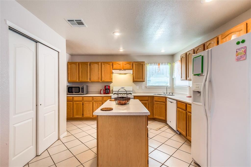 12009 E Oak Abbey Ct E