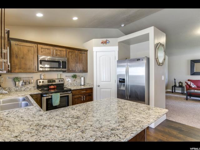 1703 Shadow Dr E Eagle Mountain, UT 84005