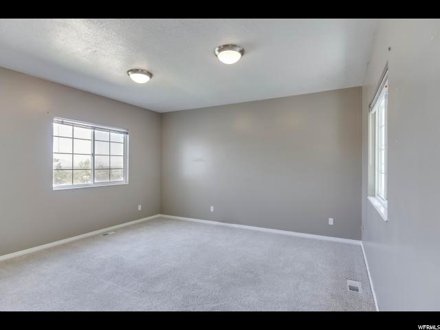 205 E 2050 N Centerville, UT 84014