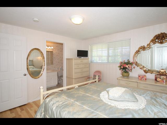 1224 S Valhalla Dr E Clearfield, UT 84015