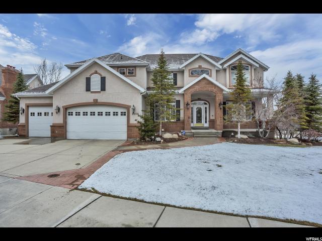 8664 S Willow Green Cir