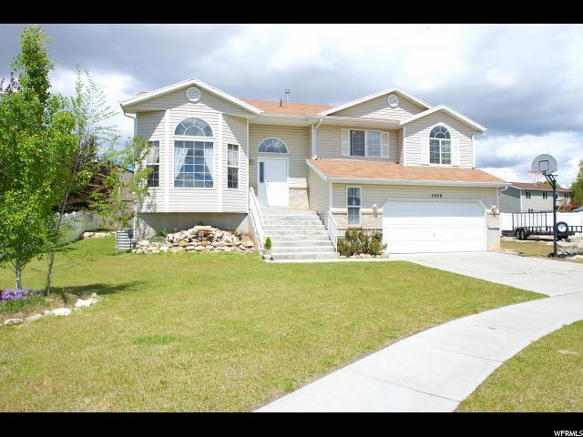 928 E Sam Cir