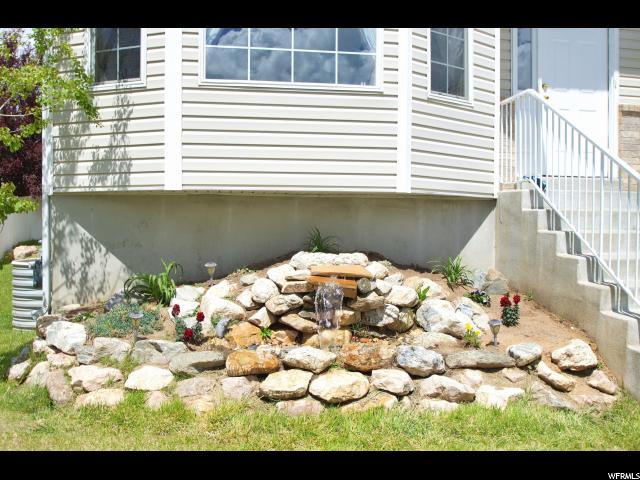 928 E Sam Cir